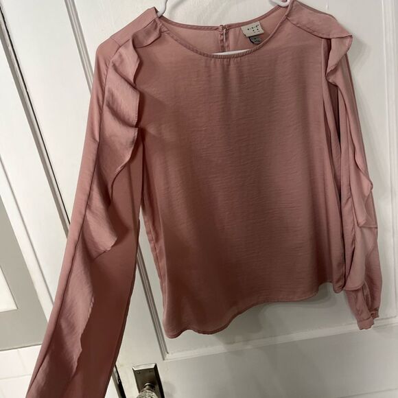 Rose colored blouse - Picture 4 of 4